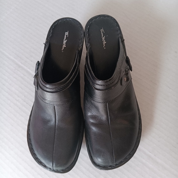 Thom‎ McAn Shoes Size 8.5 M Women's Black Leather Lightweight Slip On Clogs - Picture 2 of 8